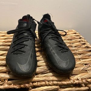 Nike Soccer cleats 4.5 .